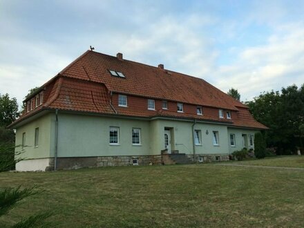 Idyllisch gelegene 4 Raum Wohnung -- Stadtrand