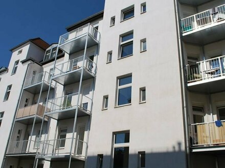 **Renoviert** - Leben in der Südvorstadt - Tolle Wohnung mit Balkon