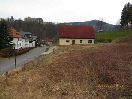 Erschlossene Baulücke am sonnigen Südhang von Schwarzburg