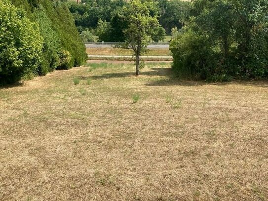 Traumhaftes Baugrundstück an der Saale in Euerdorf