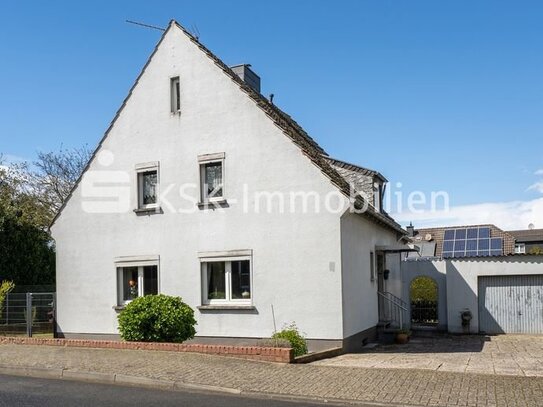 Gemütliches Einfamilienhaus mit schönem Garten.