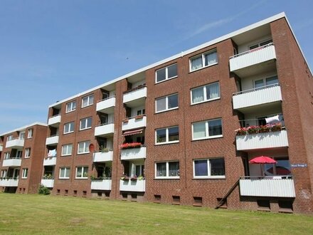 großzügige, gut geschnittene 4-Zimmerwohnung mit Balkon