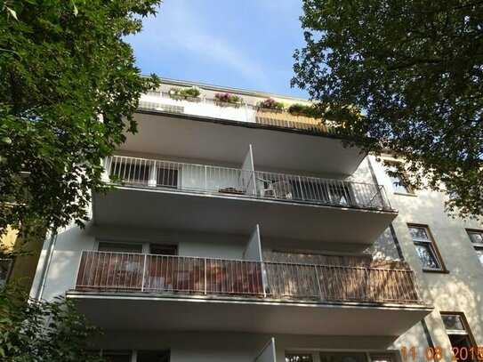 Essen, Huttrop - Südostviertel, schöne 1,5 Zimmer SW-Balkonwohnung ca. 30m2