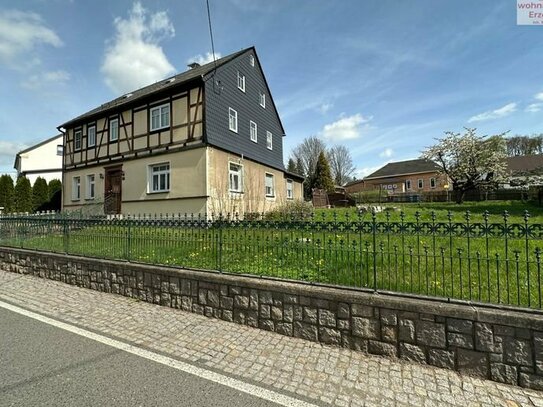 Zweifamilienhaus in Hartenstein OT Thierfeld zu verkaufen!
