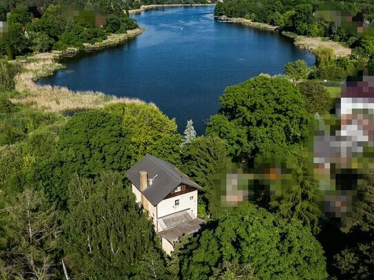 RARITÄT! Haus Garmisch von 1937 direkt am Falkenhagener See mit einmaligem Seeblick