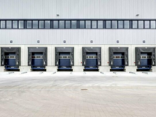 Logistik-Neubau in Krefeld | Rampenandienung | moderne Ausstattung | RUHR REAL