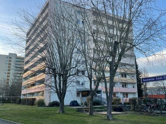 Die Maklerinnen präsentieren: Schöne 3-Zimmer Wohnung am Brucker See