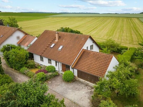 Außergewöhnlich großzügiges Wohnhaus in traumhafter Ortsrandlage von Biberach/Rindenmoos