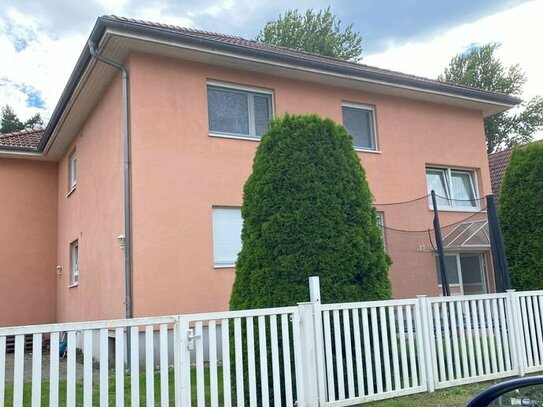 Heiligensee - Exklusive 5-Zimmer-Eigentumswohnung in einem gepflegten 2- Familienhaus