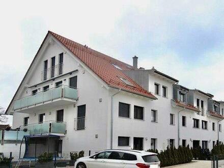 Moderne 3-Zi. Wohnung mit Balkon im Niedrigenergiehaus mit Personenaufzug!
