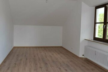 **2-Zimmer-Mansardenwohnung in Kirchheim**