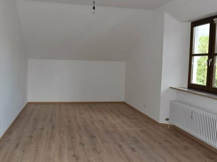 **2-Zimmer-Mansardenwohnung in Kirchheim**