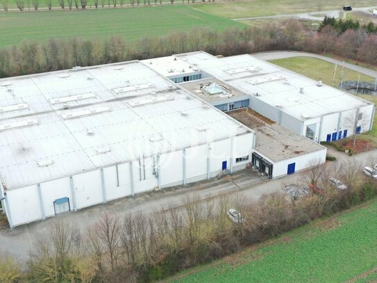 4.000 m² Halle mit Rampen - Lager/Produktion in Autobahnnähe