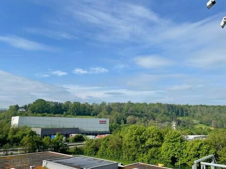 Büroflächen nach Maß an B10 mit Weitblick im ViVa-Center!