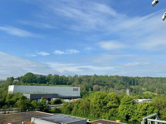 Büroflächen nach Maß an B10 mit Weitblick im ViVa-Center!