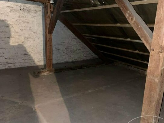 Lagerfläche - Dachboden im Mehrfamilienhaus in Riesa
