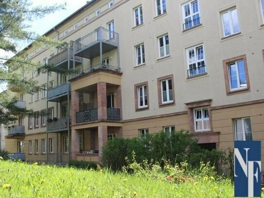 Zentrumsnahe Wohnung mit Balkon, optisch ansprechend inklusive Bodenkammer