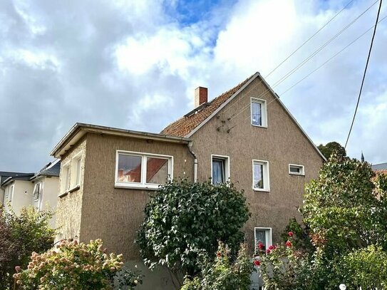 eigenes Haus, statt Wohnung - fertiges Häuschen mit kleinem Garten in Reinhardtsgrimma