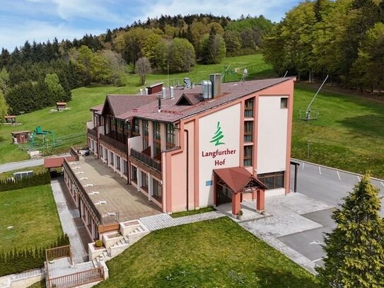 Neu saniertes Hotel mit Wellness in der Ferienregion Sonnenwald !