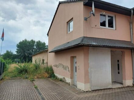 Halle mit Büro in zentraler Lage in Wasserbillig