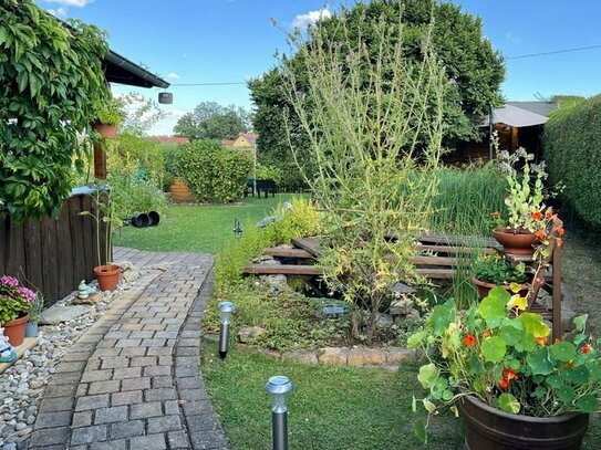 Sehr gepflegter Eigentumsgarten mit zwei Bungalows, Strom und Wasseranschluss in Bollberg bei Stadtroda