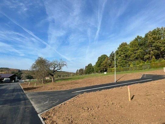 Provisionsfrei: Wunderschönes, voll erschlossenes Baugrundstück zwischen Marburg und Gießen zu verkaufen