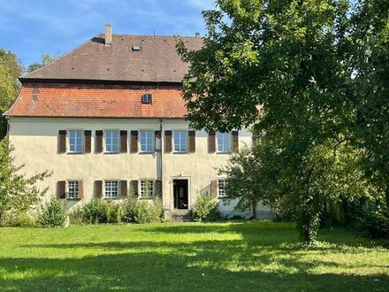 Historischer Pfarrhof - Einzeldenkmal - mit herrlichem Gartengrundstück - Frei!