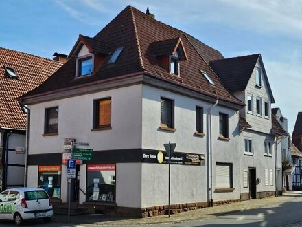 Mehrfamilienhaus, Wohn- und Geschäftshaus mit Garage Grebenstein