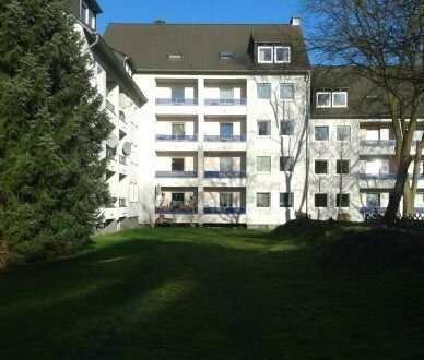 Hübsche 2- Zimmerwohnung mit Balkon und Garage Nähe. Bürgerpark !