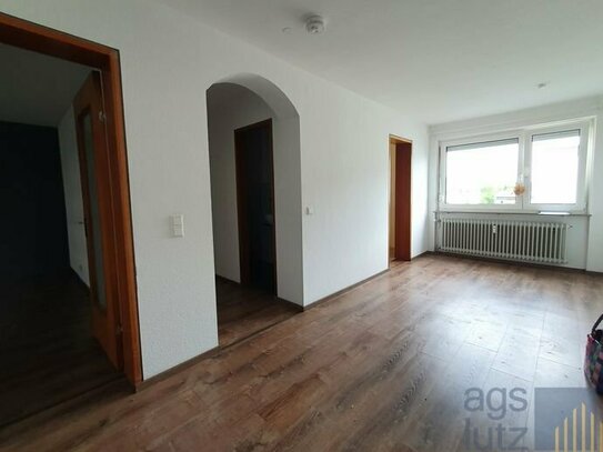 Bezugsfertige 3,5-Zimmerwohnung mit Balkon, Aufzug und TG-Stellplatz nahe Ringelbach