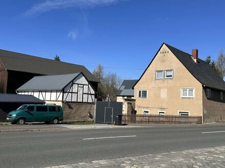 ehem. Bauernhof mit gemütlichem Wohnhaus, Scheune, Stallungen, riesiges Grundstück