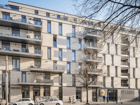 Frei ab sofort! Moderne 4-Zimmer Wohnung mit Balkon in beliebter Lage, Berlin Friedrichshain!