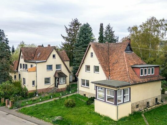 Elze-Mehle: Einfamilienhaus und Doppelhaus mit viel Potenzial
