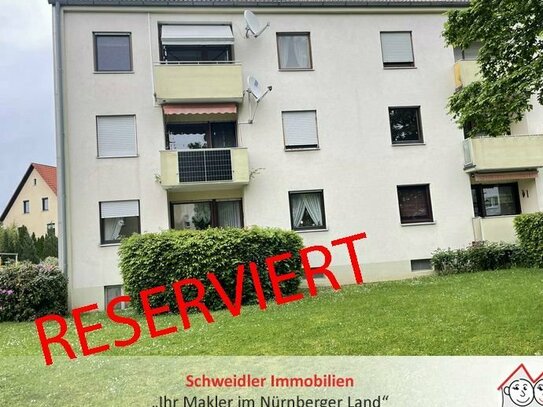 Günstige 3-Zimmer-Wohnung mit Balkon, Garage & viel Potential in Lauf a. d. Pegnitz