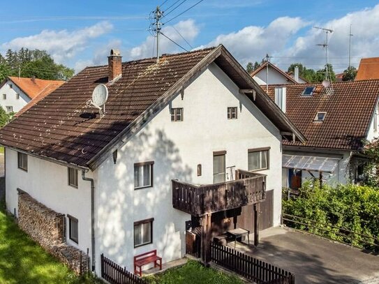 Altes Dorfhaus mit viel Platz in Finning zwischen Landsberg und Ammersee!
