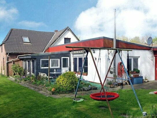 Einfamilienhaus mit Erweiterungsanbau und Garage in Neufeld (Kattrepel)