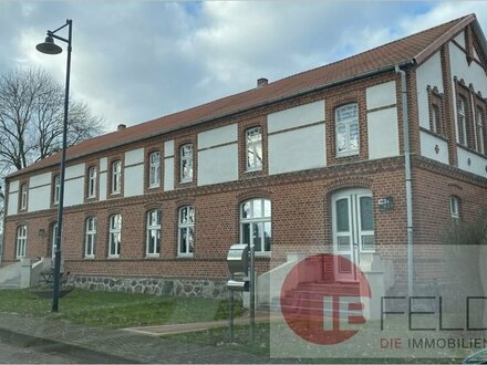 Wohnen im sanierten Denkmal: Bauernhaus mit Einliegerwohnung bei Parchim