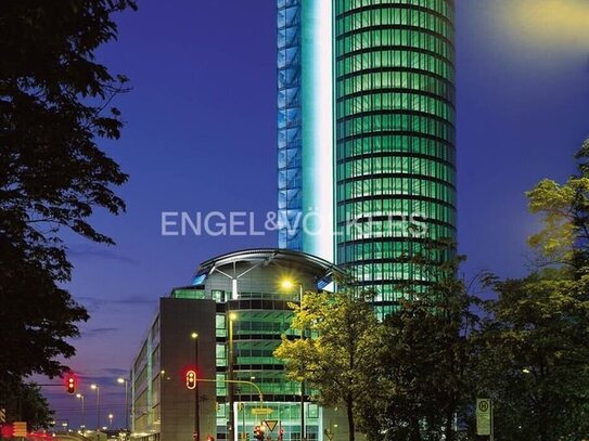 Arbeiten mit beeindruckendem Blick im Tower an der Stammstrecke