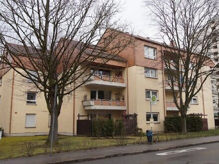 Großzügige 3,5 Zimmer-ETW mit Dachterrasse