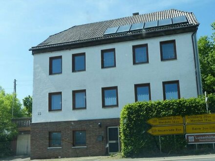 Dreifamilienhaus in verkehrsgünstiger Lage von Balve-Langenholthausen!