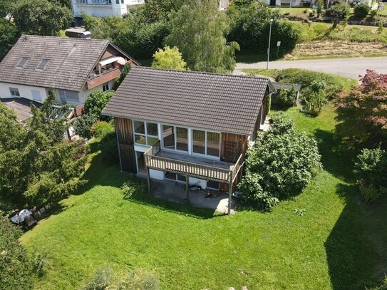 Energieeffizientes Einfamilienhaus mit großem Grundstück mit 3 Zimmern und Balkon