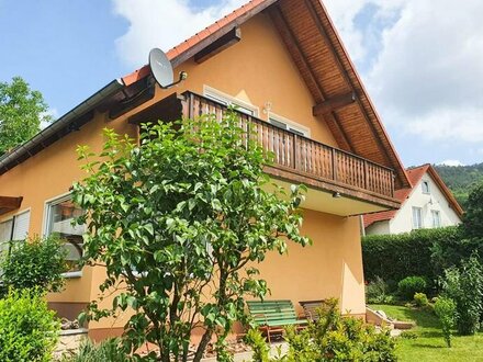 Gepflegtes und bezugsfertiges Einfamilienhaus auf sonnigem Grundstück in beliebter Wohnlage von Jena