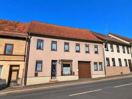 Wohnhaus mit kleinem Laden in Hildburghausen