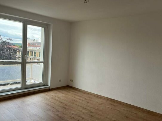 Helle, ruhige 2-Zimmer-Wohnung in der Sixtus Braun Straße 6 in Naumburg.