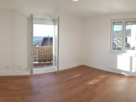 Exklusive 3-Zimmer-Wohnung mit EBK, Balkon, Garten & Garage in Plochingen