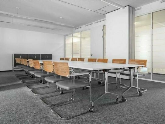 Privater Büroraum ganz auf Ihre individuellen Unternehmensbedürfnisse angepasst in Regus Nymphenburger Hofe
