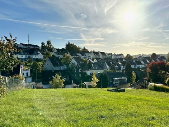 WOHNHAUS MIT MODERNISIERUNGSBEDARF | KNALLER-GRUNDSTÜCK | WEIDENAUER - GIERSBERG