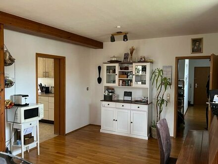 Zentral gelegene 5-Zimmer-Wohnung in Bad Zwesten, 130 qm