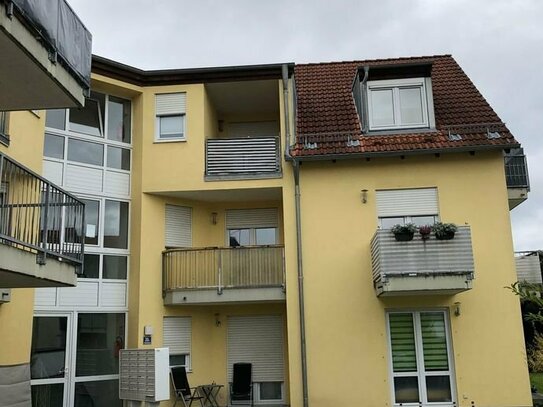 2-Zimmer-Wohnung mit Einbauküche, Balkon und Tiefgaragenstellplatz