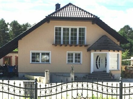 Großzügiges Einfamilienhaus in Hartmannsdorf